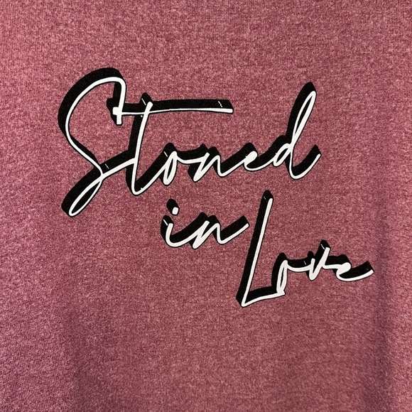 Wildfox Pink Heathered Slogan Sweatshirt "Stoned in Love" Size Large Bin E - Picture 2 of 5